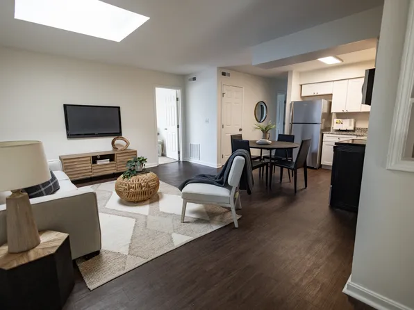 5304 Country Club Ln, Burlington, KY 41005