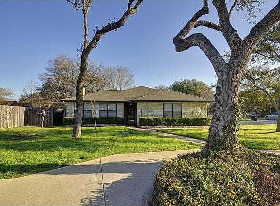 2nd image of 3300 Sesbania Dr
