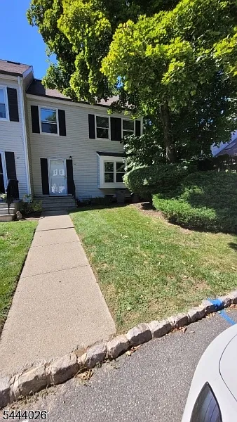 3 bed, 2.5 bath, $3,700 — Photo 1