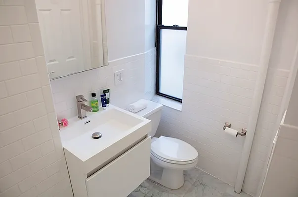 Rented by REAL New York | media 31