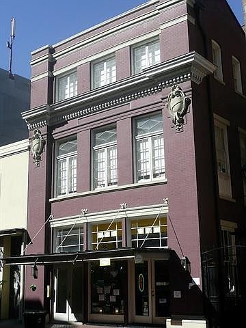 1st image of 229 Dauphine St APT E