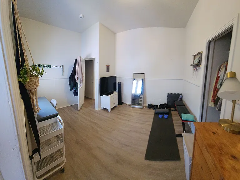 550-554 556 Foothill Blvd — Photo 48