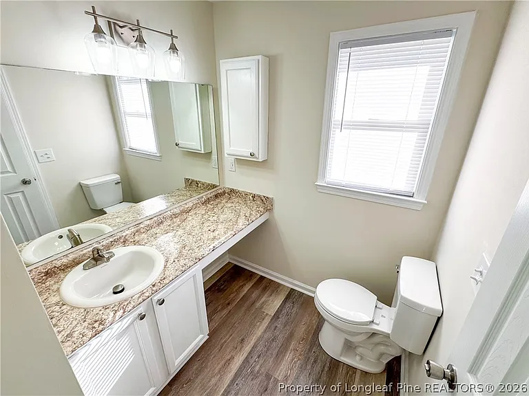 499 Coronation Dr — Photo 16