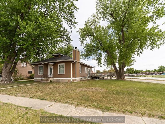 2nd image of 1140 N Main St