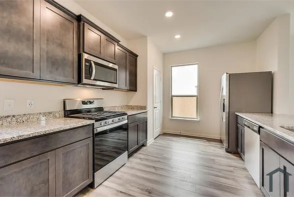 833 Serena Dr — Photo 20