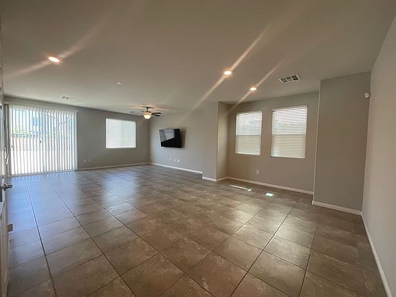 3rd image of 5965 Juniper Falls Ave
