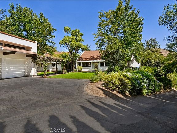 2nd image of 191 Dapplegray Rd
