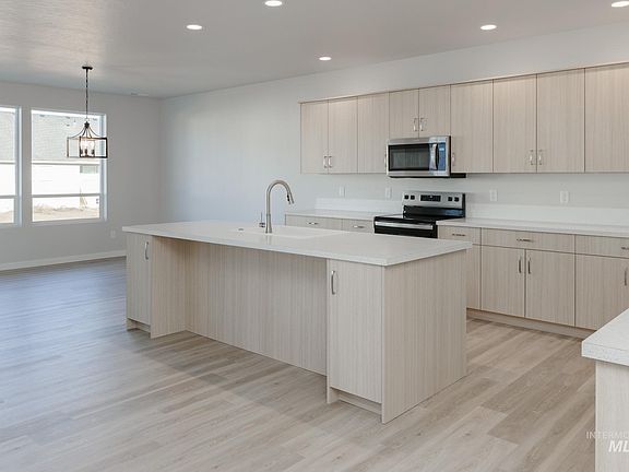 6th image of this home