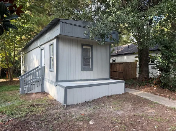 910 Queenswood, Montgomery, TX 77316