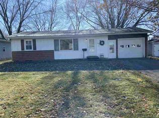 1004 Maple St, Osage, IA 50461