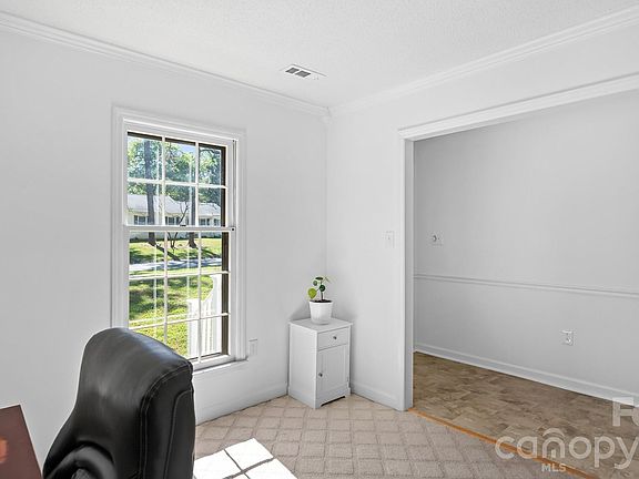 5th image of 9608 Watergate Rd