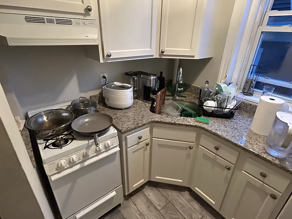 1177 Commonwealth Ave #A2