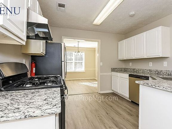 4th image of 4301 Glen Heights Way