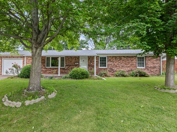 206 Joan Ave