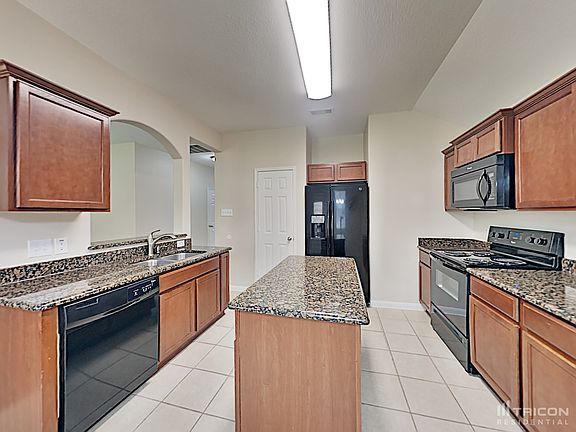 4th image of 12118 Estelle Cir