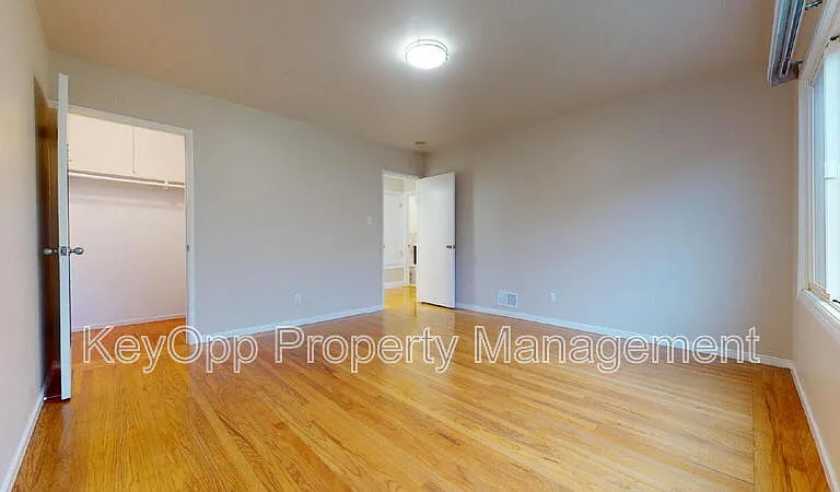 31 Crestline Ave — Photo 13