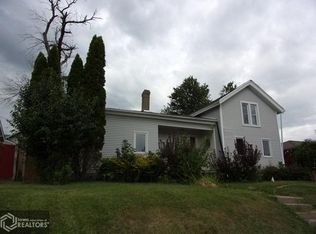 304 N 7th St, Marshalltown, IA 50158