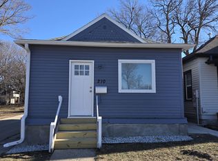 210 Sioux St, Sioux City, IA 51103