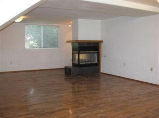 6820 Whitley Ter, Los Angeles, CA 90068