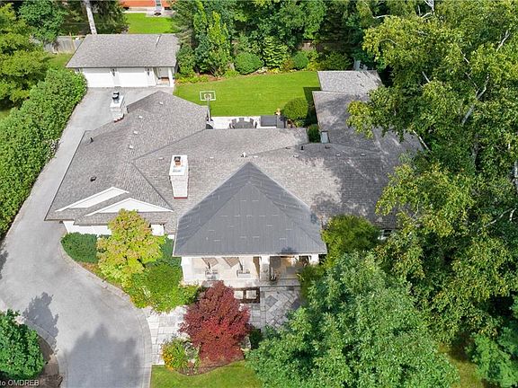 3rd image of 215 Forestwood Dr