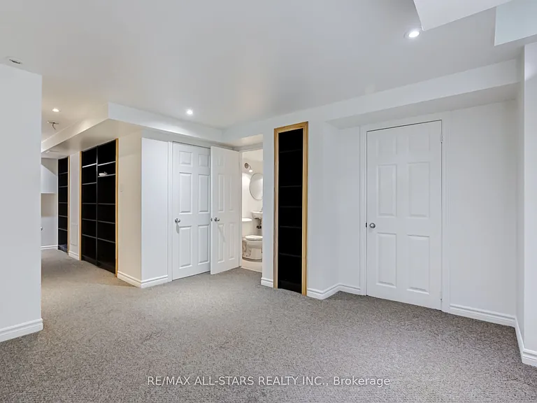51 Playfair Rd — Photo 39
