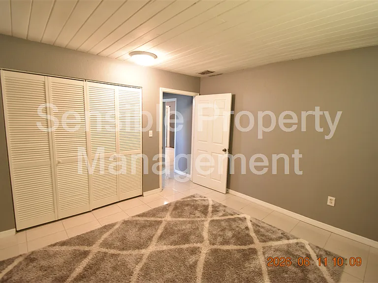 1906 E Bougainvillea Ave — Photo 17