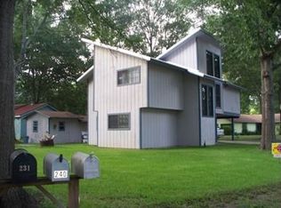 231 Lakeside Dr, Hemphill, TX 75948