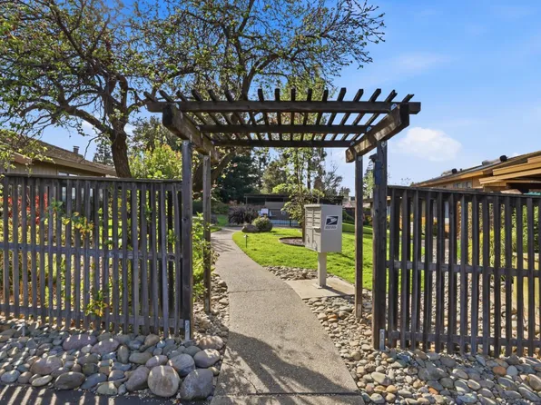 5354 Angelina Ave, Carmichael, CA 95608