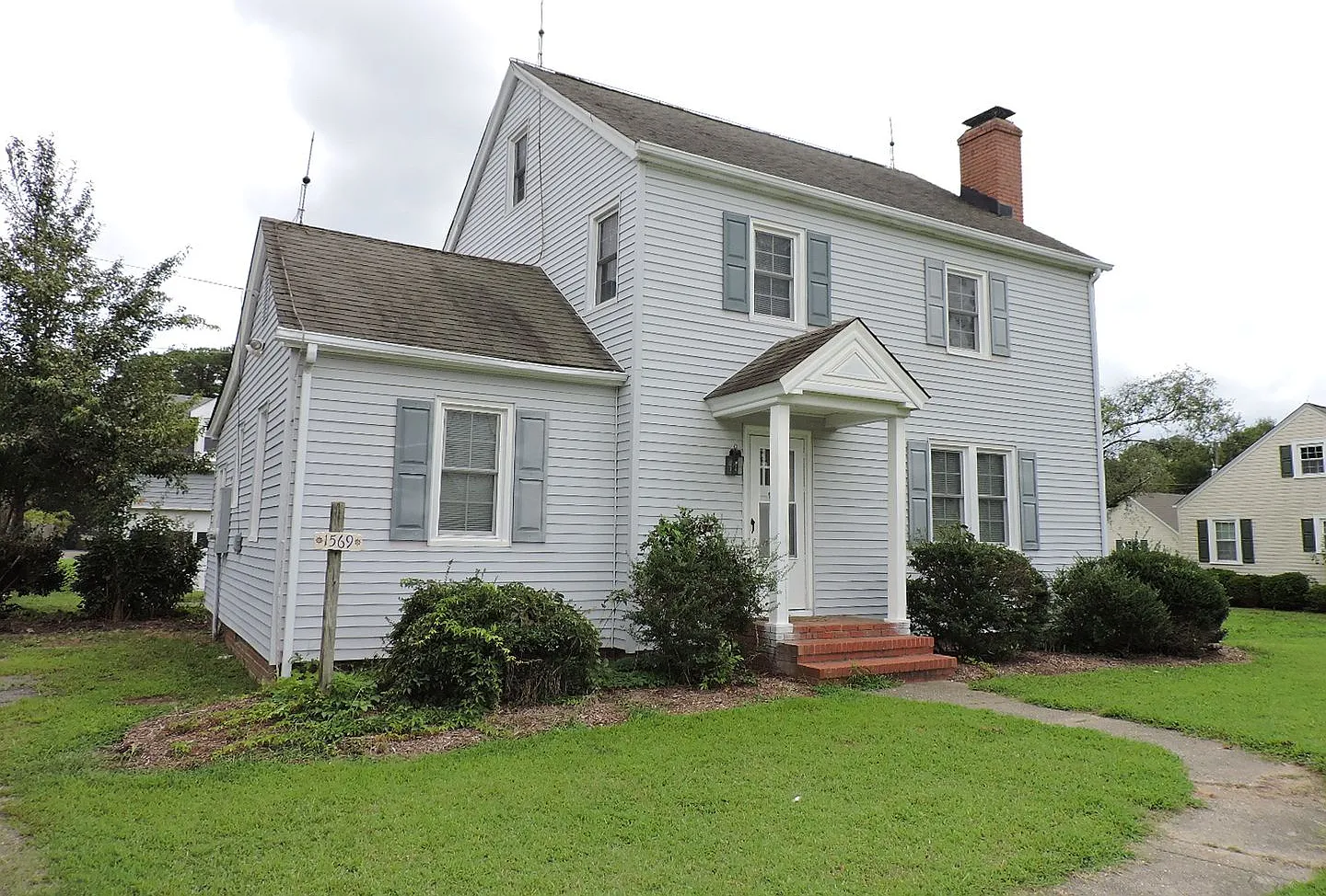3 bed, 1.5 bath, 1800 sqft, $1,850 — Photo 1