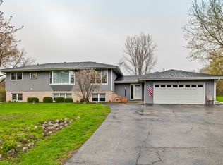 28176 W Brandenburg Rd, Ingleside, IL 60041