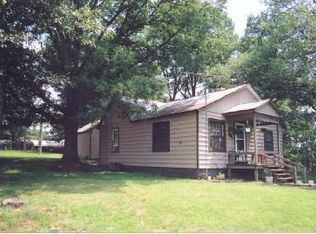 410 Garrison Rd, Chadwick, MO 65629