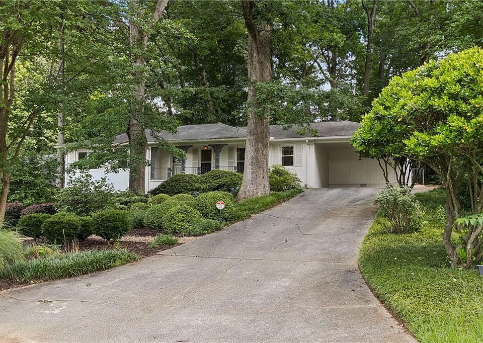 1st image of 2478 Tanglewood Rd