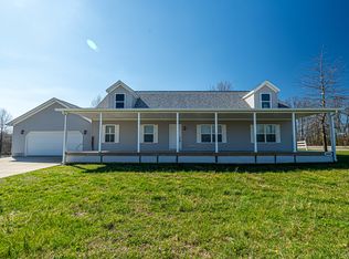 844 Ben Franklin St, Cloverdale, IN 46120