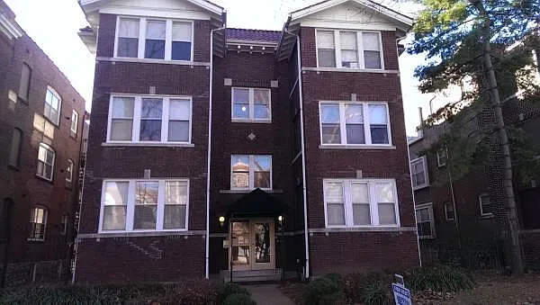 3 bed, 1350 sqft, $1,950 — Photo 3