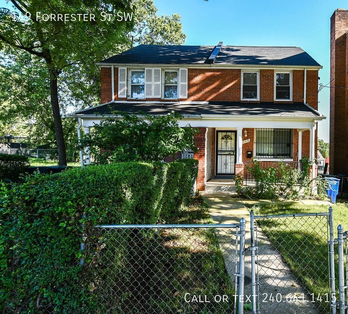 Charming 2 BR/1.5 BA Semi-Detached Home in Congress Heights! — Photo 1