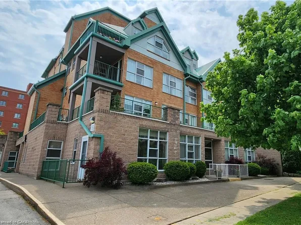 19 Lake Ave S #204, Hamilton, ON L8G 2V1