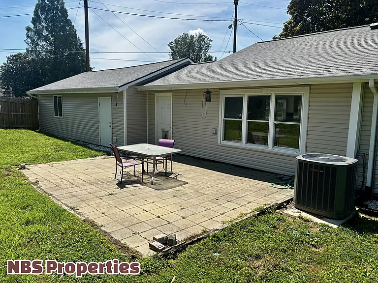 104 Hillside Rd — Photo 34