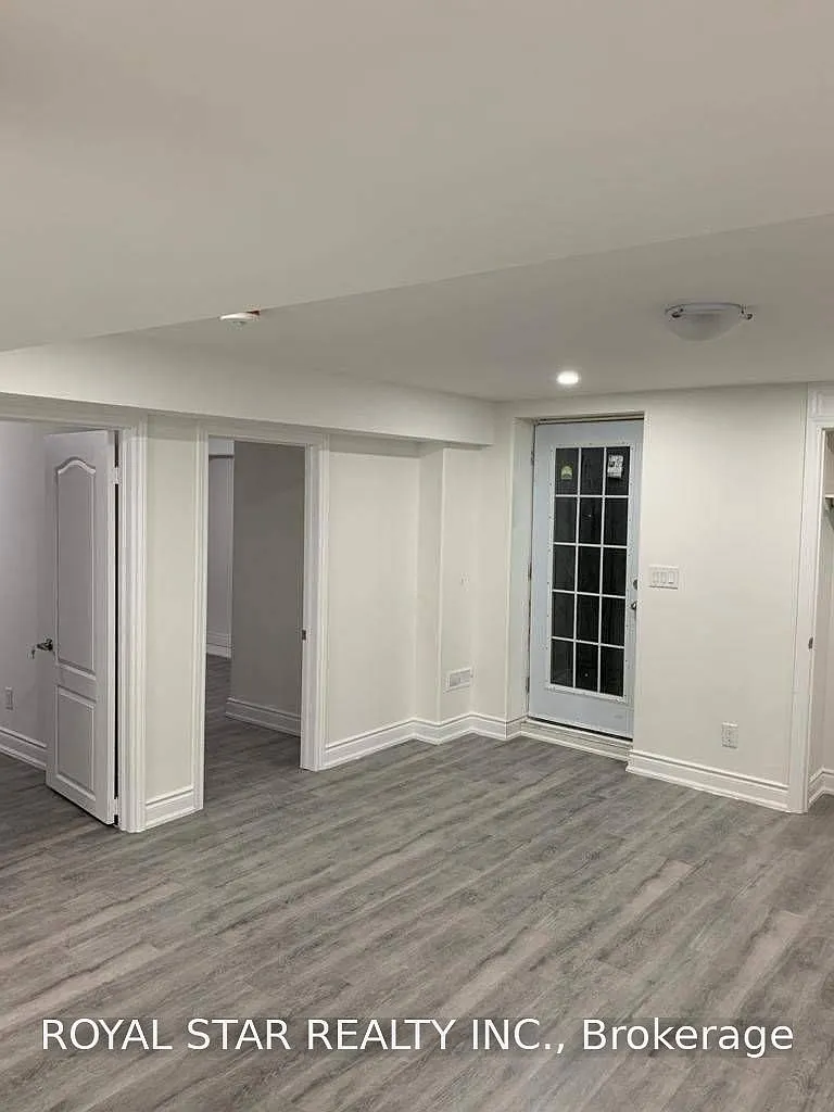 2 bed, $1,900 — Photo 2