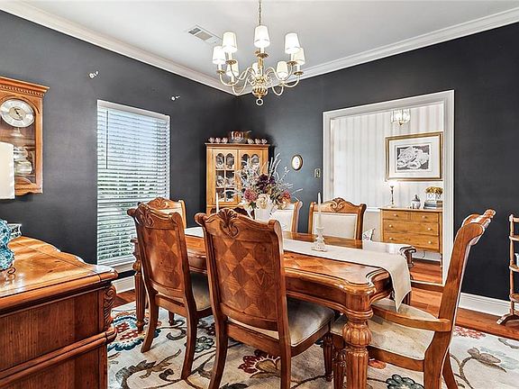 4th image of 6059 Chateau Loire Ct