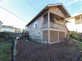 108 W 7th St, The Dalles, OR