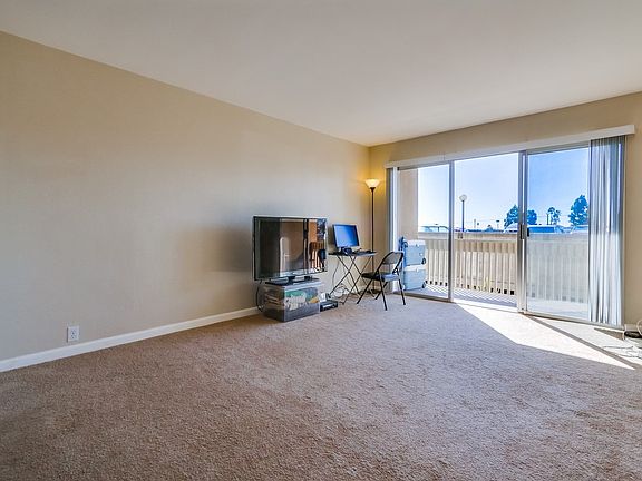 2nd image of 1775 Diamond St Unit 124