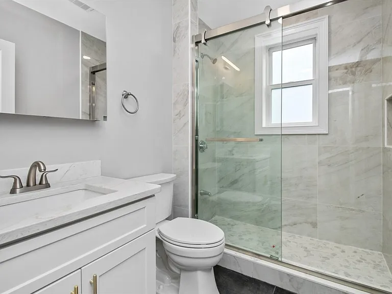 66 Stanley St #1 — Photo 9