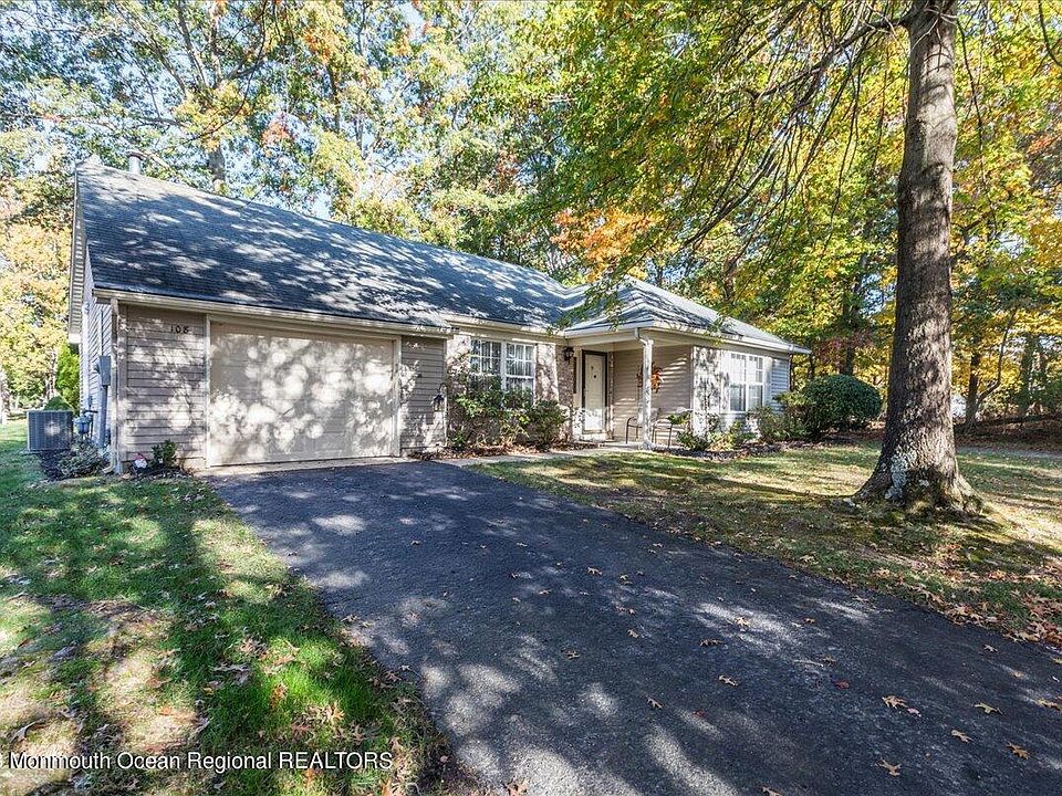 1st image of 108 Morning Glory Lane