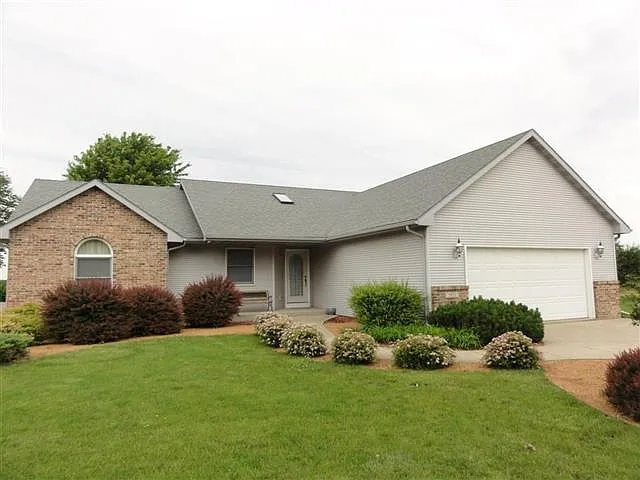 2931 E Hayley Ln photo 1