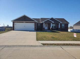 2581 Oak St, Jackson, MO 63755