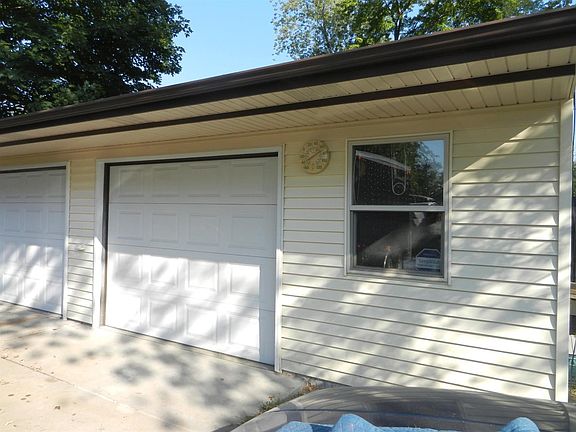 4th image of 5448 Tulip Ave