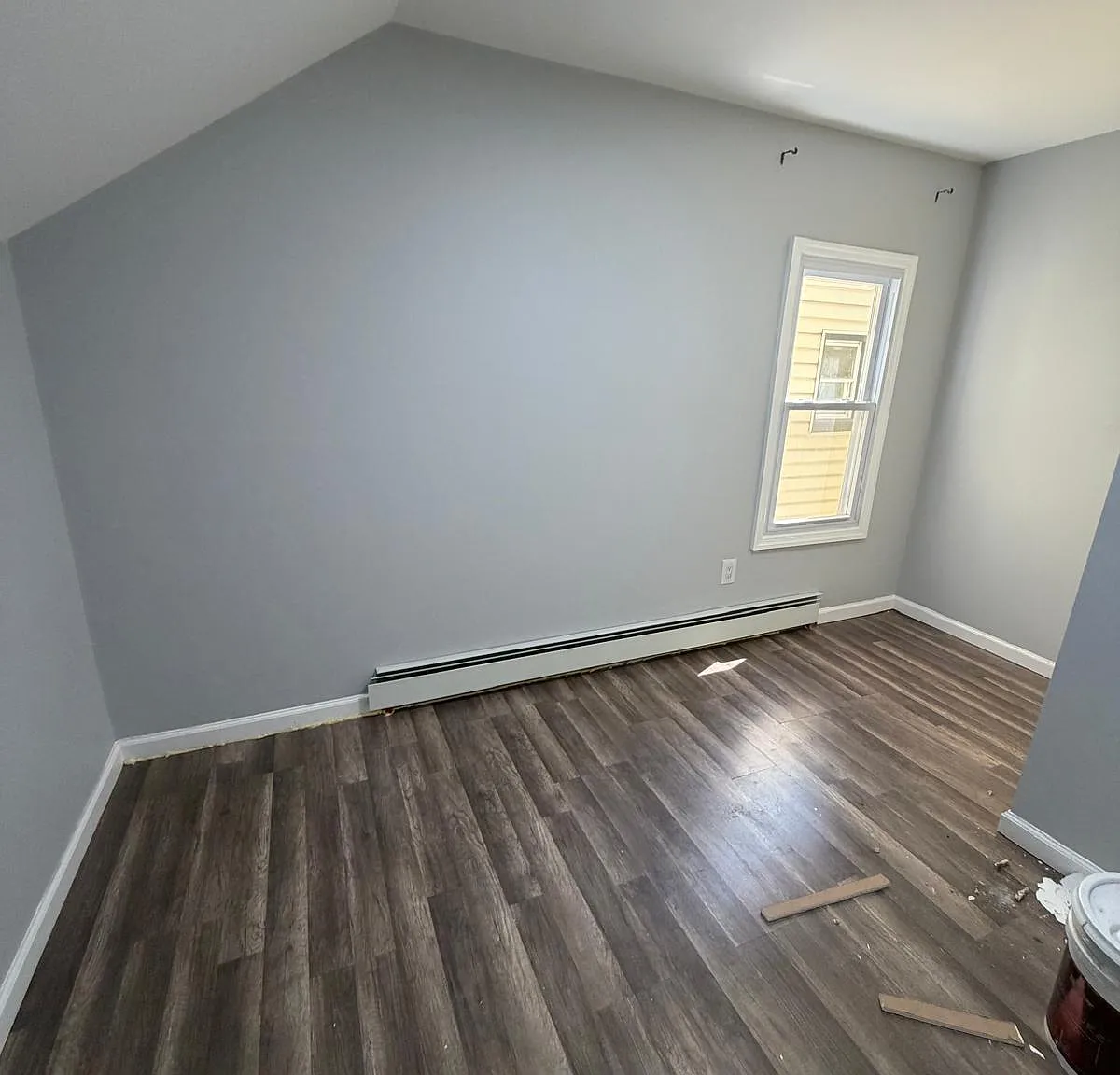 3 bed, 1000 sqft, $1,800 — Photo 2