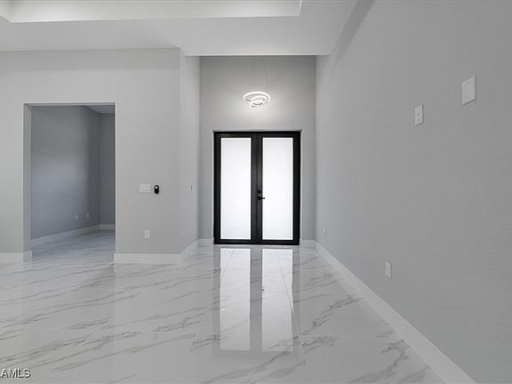 3rd image of 1706 Cortez Ave