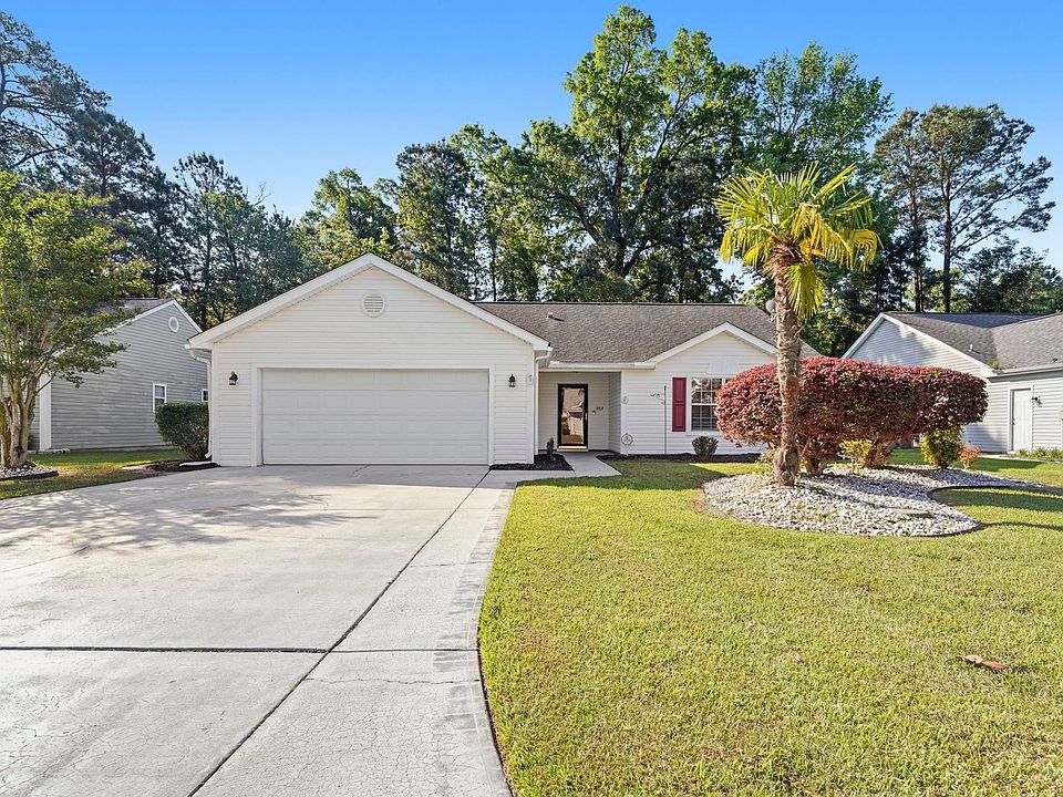 1st image of 582 Bridgeport Dr.