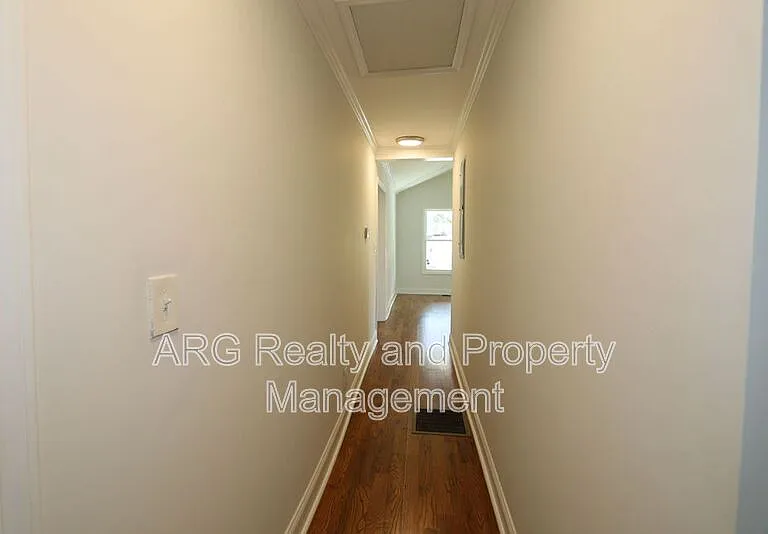 1095 Ira St SW — Photo 23